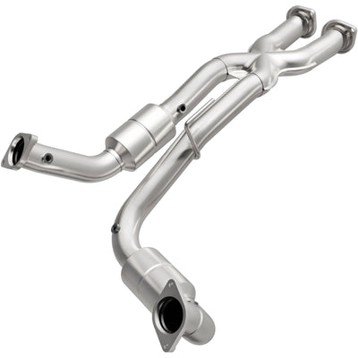 OEM Grade Federal / EPA Compliant Direct-Fit Catalytic Converter <br>06-10 Jeep Grand Cherokee 6.1L