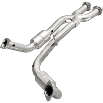 OEM Grade Federal / EPA Compliant Direct-Fit Catalytic Converter <br>06-10 Jeep Grand Cherokee 6.1L