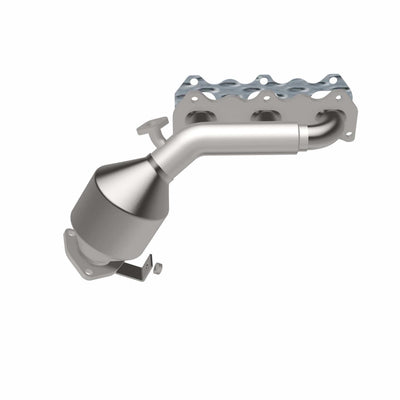 OEM Grade Federal / EPA Compliant Manifold Catalytic Converter <br>99-05 Suzuki Grand Vitara, 01-04 Chevy Tracker 2.5L