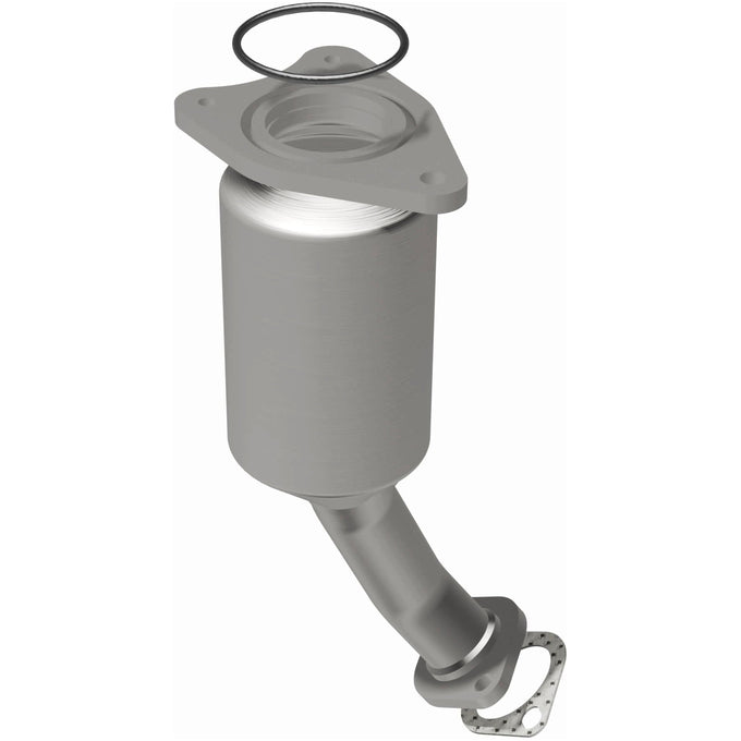 OEM Grade Federal / EPA Compliant Direct-Fit Catalytic Converter <br>2004 Chevy Malibu 3.5L