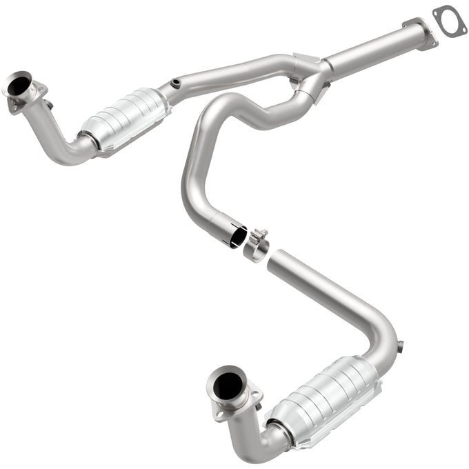 OEM Grade Federal / EPA Compliant Direct-Fit Catalytic Converter <br>00-02 Chevy Express / GMC Savana 1500, 2500, 3500