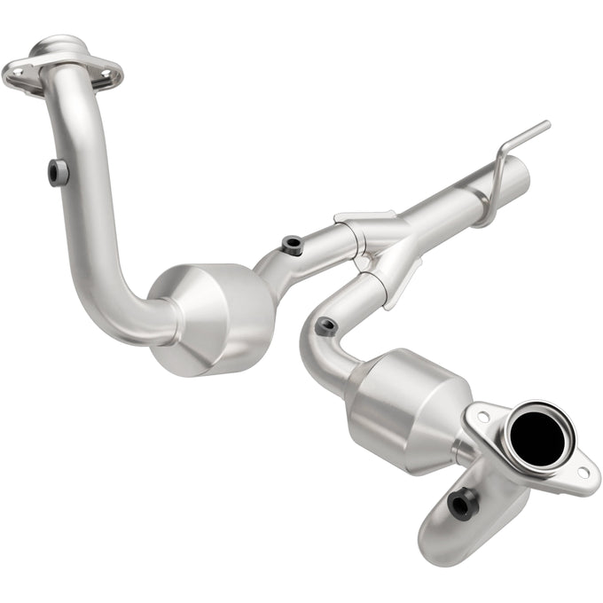 OEM Grade Federal / EPA Compliant Direct-Fit Catalytic Converter <br>02-04 Jeep Grand Cherokee 4.7L