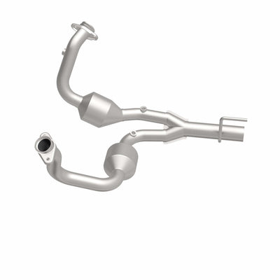 OEM Grade Federal / EPA Compliant Direct-Fit Catalytic Converter <br>02-04 Jeep Grand Cherokee 4.7L