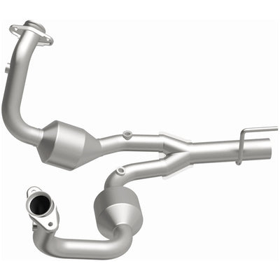 OEM Grade Federal / EPA Compliant Direct-Fit Catalytic Converter <br>02-04 Jeep Grand Cherokee 4.7L