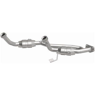 OEM Grade Federal / EPA Compliant Direct-Fit Catalytic Converter <br>04-07 Ford Freestar, Mercury Monterey 4.2L