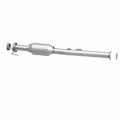 OEM Grade Federal / EPA Compliant Direct-Fit Catalytic Converter <br>99-03 Suzuki Vitara, Chevy Tracker 1.6L, 2.0L