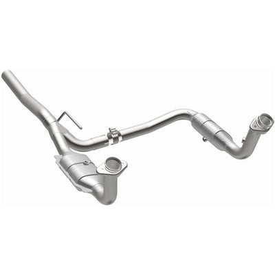 OEM Grade Federal / EPA Compliant Direct-Fit Catalytic Converter <br>07-08 Dodge Nitro 3.7L, 2008 Jeep Liberty 3.7L