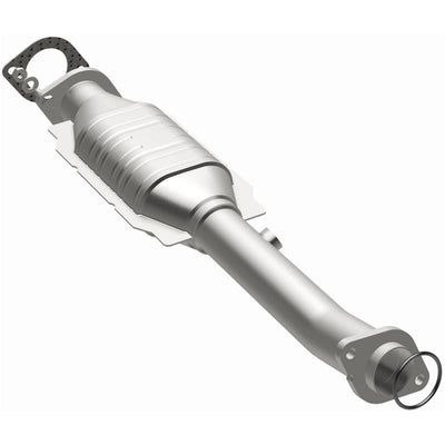 OEM Grade Federal / EPA Compliant Direct-Fit Catalytic Converter <br>04-15 Nissan TITAN, 2004 Nissan Pathfinder Armada