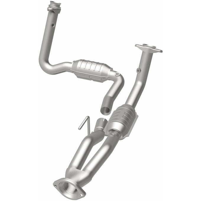 OEM Grade Federal / EPA Compliant Direct-Fit Catalytic Converter <br>08-10 Jeep Commander 3.7L, 07-10 Jeep Grand Cherokee 3.7L