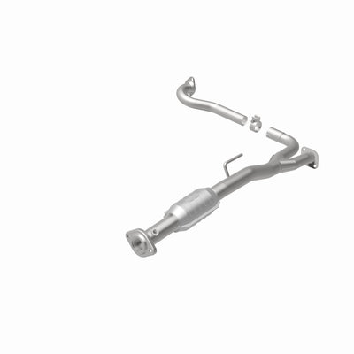 OEM Grade Federal / EPA Compliant Direct-Fit Catalytic Converter <br>02-03 Jeep Liberty 3.7L
