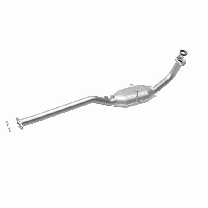 OEM Grade Federal / EPA Compliant Direct-Fit Catalytic Converter <br>95-01 Suzuki Swift, 98-01 Chevy Metro, 95-97 Geo Metro 1.3L