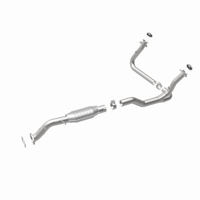 OEM Grade Federal / EPA Compliant Direct-Fit Catalytic Converter <br>00-05 Blazer, 01-04 S10, Sonoma, 00-04 Jimmy, 00-01 Bravada