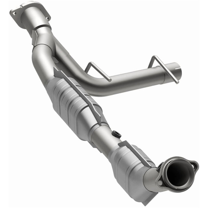 OEM Grade Federal / EPA Compliant Direct-Fit Catalytic Converter <br>03-04 Ford Expedition 4.6L