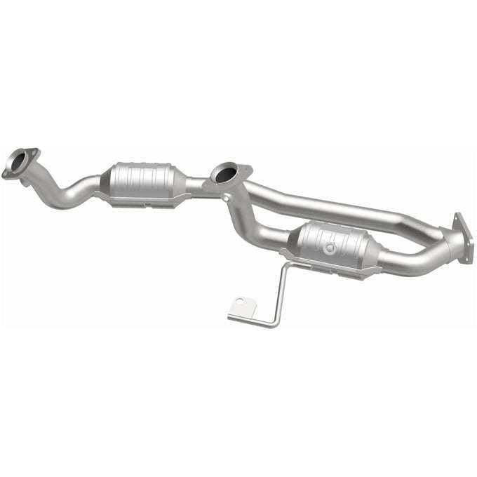 OEM Grade Federal / EPA Compliant Direct-Fit Catalytic Converter <br>01-03 Ford Windstar 3.8L