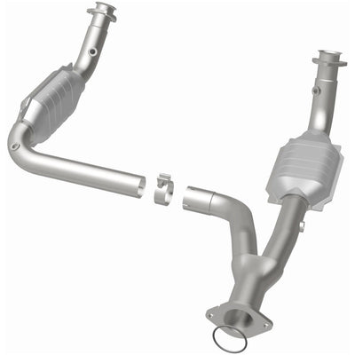 OEM Grade Federal / EPA Compliant Direct-Fit Catalytic Converter <br>2007 Chevy Silverado, GMC Sierra Classic