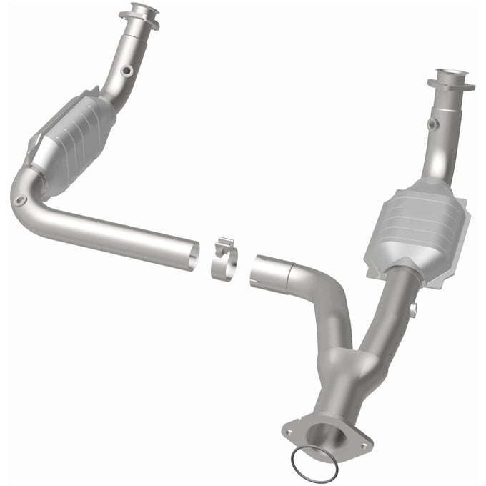 OEM Grade Federal / EPA Compliant Direct-Fit Catalytic Converter <br>2007 Chevy Silverado, GMC Sierra Classic