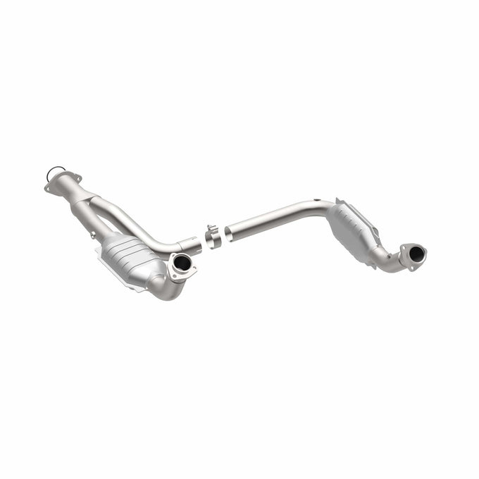 OEM Grade Federal / EPA Compliant Direct-Fit Catalytic Converter <br>2007 Chevy Silverado, GMC Sierra Classic