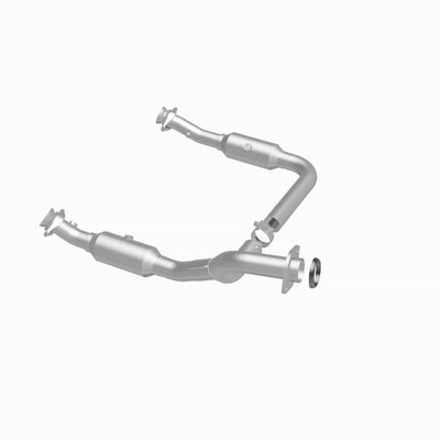 OEM Grade Federal / EPA Compliant Direct-Fit Catalytic Converter <br>07-10 Explorer Sport Trac, 06-10 Explorer, Mountaineer 4.6L