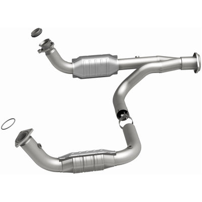 OEM Grade Federal / EPA Compliant Direct-Fit Catalytic Converter <br>07-09 Hummer H2 6.0L, 6.2L