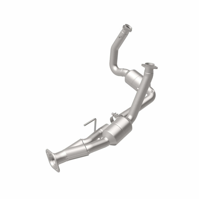 OEM Grade Federal / EPA Compliant Direct-Fit Catalytic Converter <br>06-10 Jeep Commander 4.7L, 5.7L, 05-10 Grand Cherokee 4.7L, 5.7L