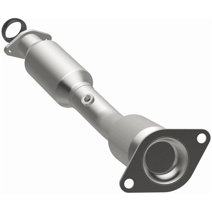 OEM Grade Federal / EPA Compliant Direct-Fit Catalytic Converter <br>14-19 Nissan Versa Note, 12-19 Versa, 15-19 Micra, 07-12 Sentra