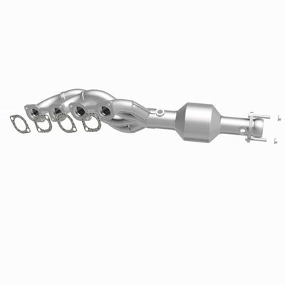OEM Grade Federal / EPA Compliant Manifold Catalytic Converter <br>04-05 BMW 745i, 745Li, 545i 4.4L,