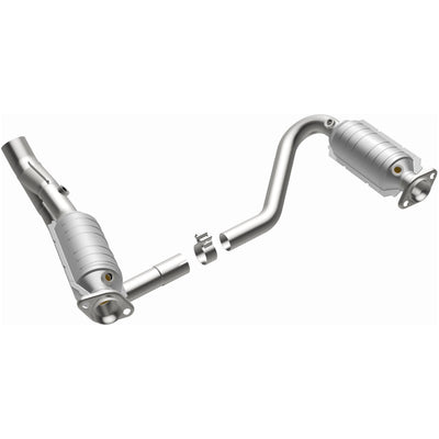 OEM Grade Federal / EPA Compliant Direct-Fit Catalytic Converter <br>07 Chrysler Aspen, 05-08 Dodge Durango