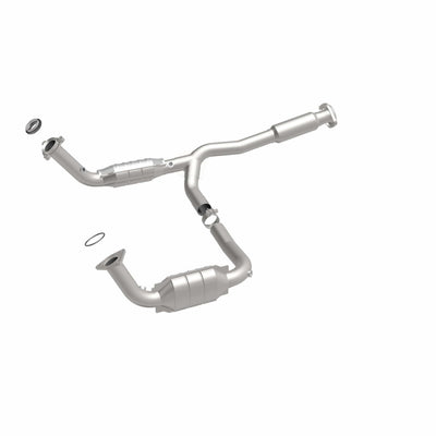 OEM Grade Federal / EPA Compliant Direct-Fit Catalytic Converter <br>03-04 Isuzu Ascender, 2004 Buick Rainier
