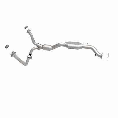 OEM Grade Federal / EPA Compliant Direct-Fit Catalytic Converter <br>01-05 Chevy Blazer