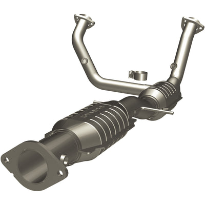 OEM Grade Federal / EPA Compliant Direct-Fit Catalytic Converter <br>00 Chevy S10 4.3L RWD