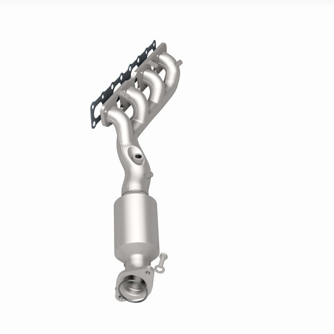 HM Grade Federal / EPA Compliant Manifold Catalytic Converter <br>12-17 Nissan NV2500, NV3500, 04-15 TITAN, 05-15 Armada 5.6L