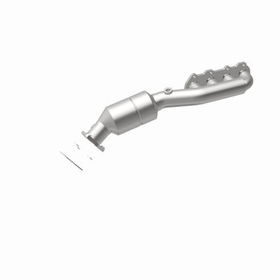 HM Grade Federal / EPA Compliant Manifold Catalytic Converter <br>02-04 VW Passat 4.0L