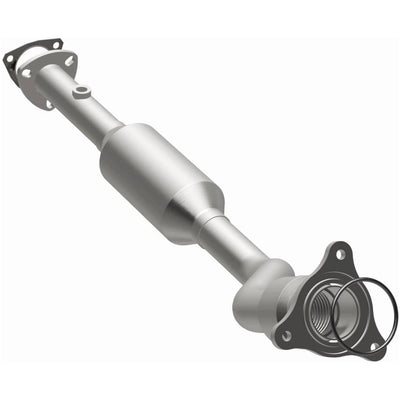 OEM Grade Federal / EPA Compliant Direct-Fit Catalytic Converter <br>04-05 Chevy Classic, Malibu, 02-05 Grand Am, Sunfire, Cavalier