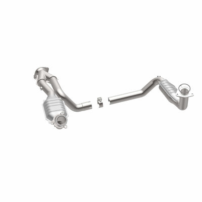 OEM Grade Federal / EPA Compliant Direct-Fit Catalytic Converter <br>02-05 Cadillac Escalade, 02-06 Chevrolet Avalanche 1500
