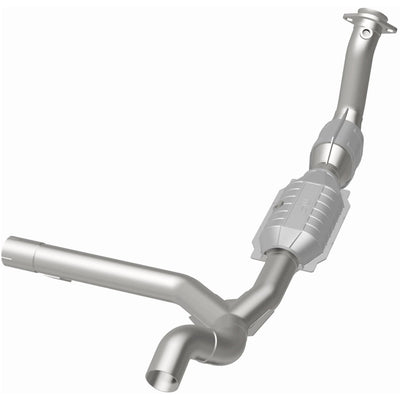 OEM Grade Federal / EPA Compliant Direct-Fit Catalytic Converter <br>99-00 Ford Expedition 4.6L