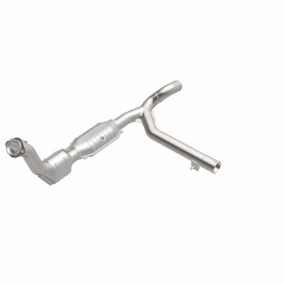 OEM Grade Federal / EPA Compliant Direct-Fit Catalytic Converter <br>99-00 Ford Expedition 4.6L