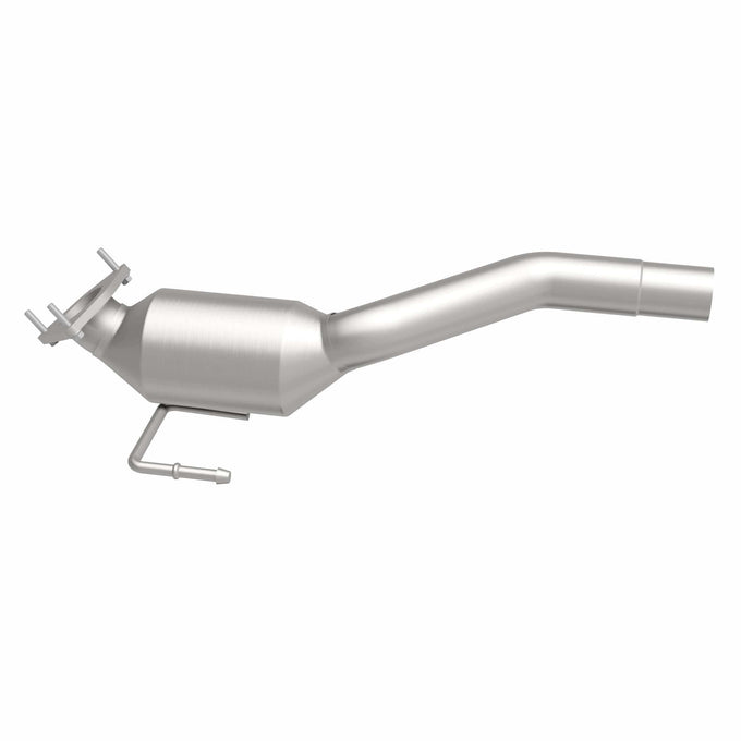 OEM Grade Federal / EPA Compliant Direct-Fit Catalytic Converter <br>04-06 VW Touareg 4.2L