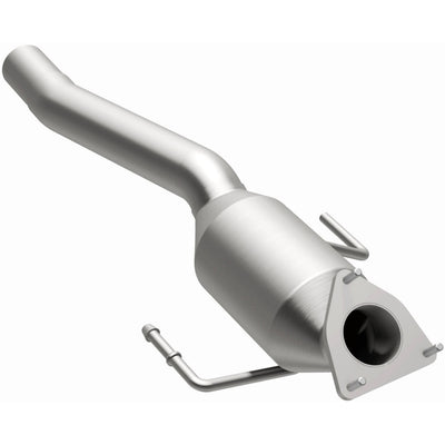 OEM Grade Federal / EPA Compliant Direct-Fit Catalytic Converter <br>04-06 VW Touareg 4.2L