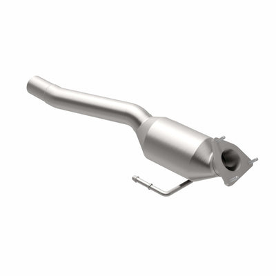 OEM Grade Federal / EPA Compliant Direct-Fit Catalytic Converter <br>04-06 VW Touareg 4.2L