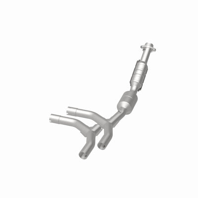OEM Grade Federal / EPA Compliant Direct-Fit Catalytic Converter <br>05-07 Ford E-150, E-250, 2005 E-150 Club Wagon 4.6L
