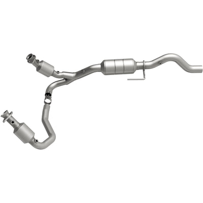 OEM Grade Federal / EPA Compliant Direct-Fit Catalytic Converter <br>02-03 Dodge Durango 5.9L