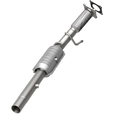 OEM Grade Federal / EPA Compliant Direct-Fit Catalytic Converter <br>06-10 Volkswagen Beetle 2.5L