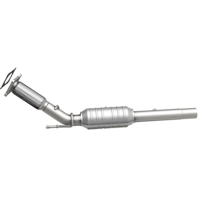 OEM Grade Federal / EPA Compliant Direct-Fit Catalytic Converter <br>06-10 Volkswagen Beetle 2.5L