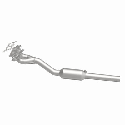 OEM Grade Federal / EPA Compliant Direct-Fit Catalytic Converter <br>98-01 Volkswagen Beetle, Jetta, Golf 2.0L