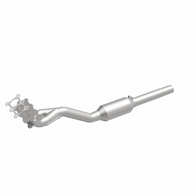 OEM Grade Federal / EPA Compliant Direct-Fit Catalytic Converter <br>98-01 Volkswagen Beetle, Jetta, Golf 2.0L