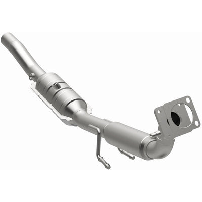 OEM Grade Federal / EPA Compliant Direct-Fit Catalytic Converter <br>04-05 Volkswagen Jetta 2.0L