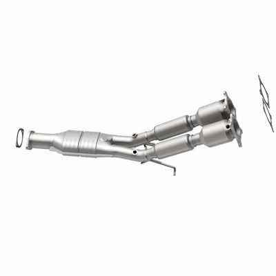 OEM Grade Federal / EPA Compliant Direct-Fit Catalytic Converter <br>99-01 Volvo S80 2.9L