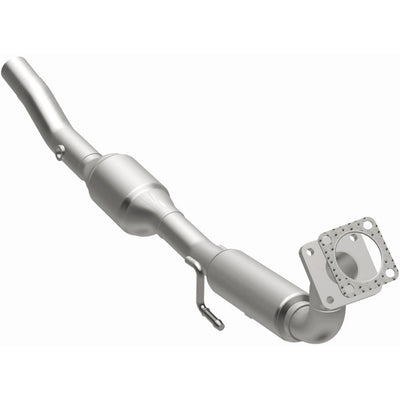 OEM Grade Federal / EPA Compliant Direct-Fit Catalytic Converter <br>01-05 Volkswagen Beetle, Jetta, Golf 2.0L