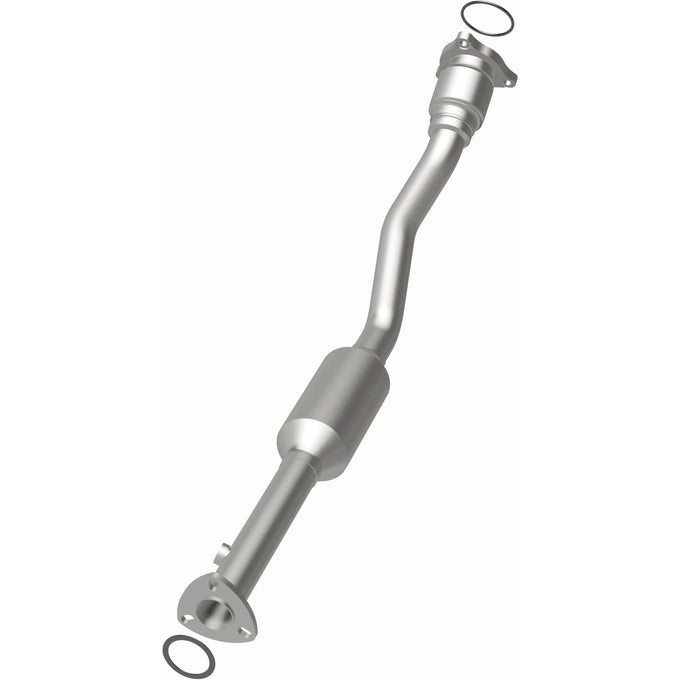 OEM Grade Federal / EPA Compliant Direct-Fit Catalytic Converter <br>99-02 Chevy Cavalier, Pontiac Sunfire 2.4L