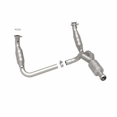 OEM Grade Federal / EPA Compliant Direct-Fit Catalytic Converter <br>09-13 Chevy Silverado / GMC Sierra 1500